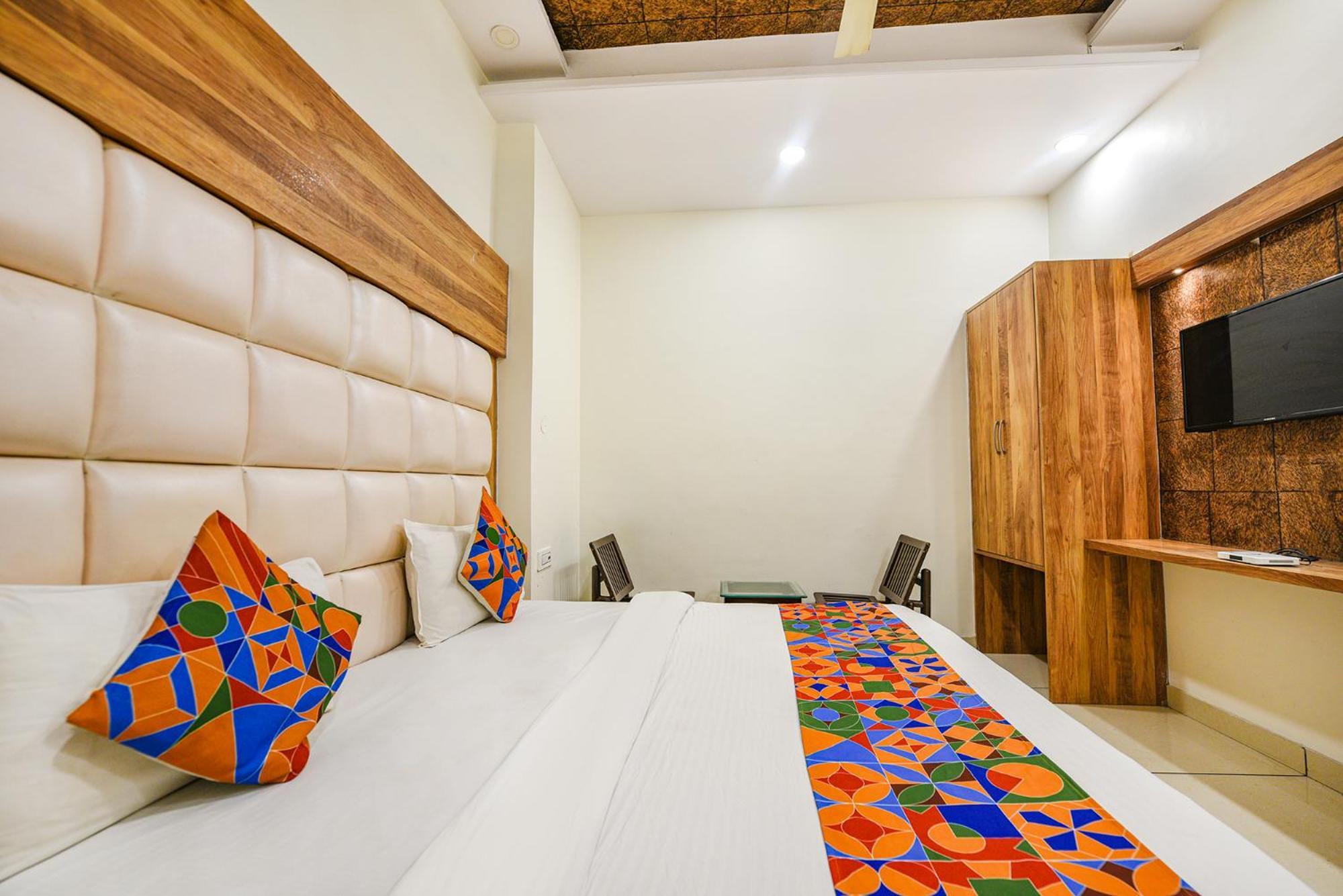Fabhotel Savera Park Amritsar Exterior photo